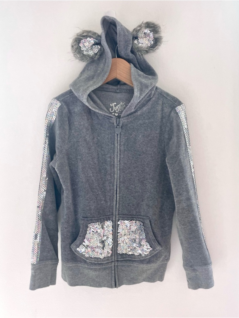 3/$25💥Velour Sequin 3D Bear Ears Hoodie! Sequins on Ears, Pockets & Sleeves